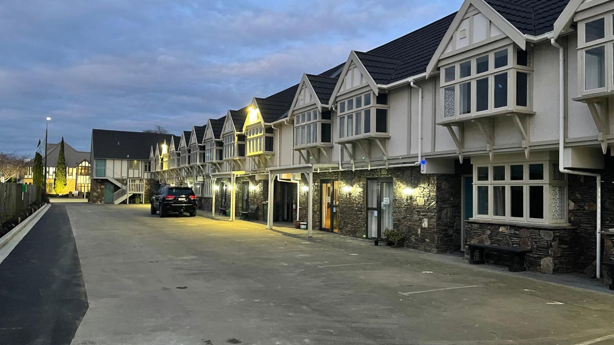 The Elmwood Motel Christchurch Exterior photo